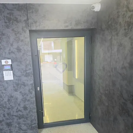 Premium Smart Mir 27 Self Check-in And Free Private Parking Apartment Varna